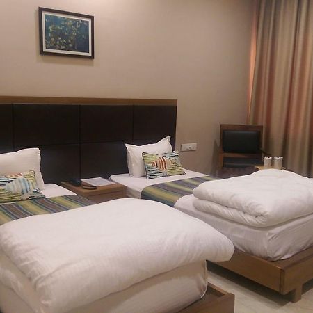 The Premier Hotel 科塔 外观 照片