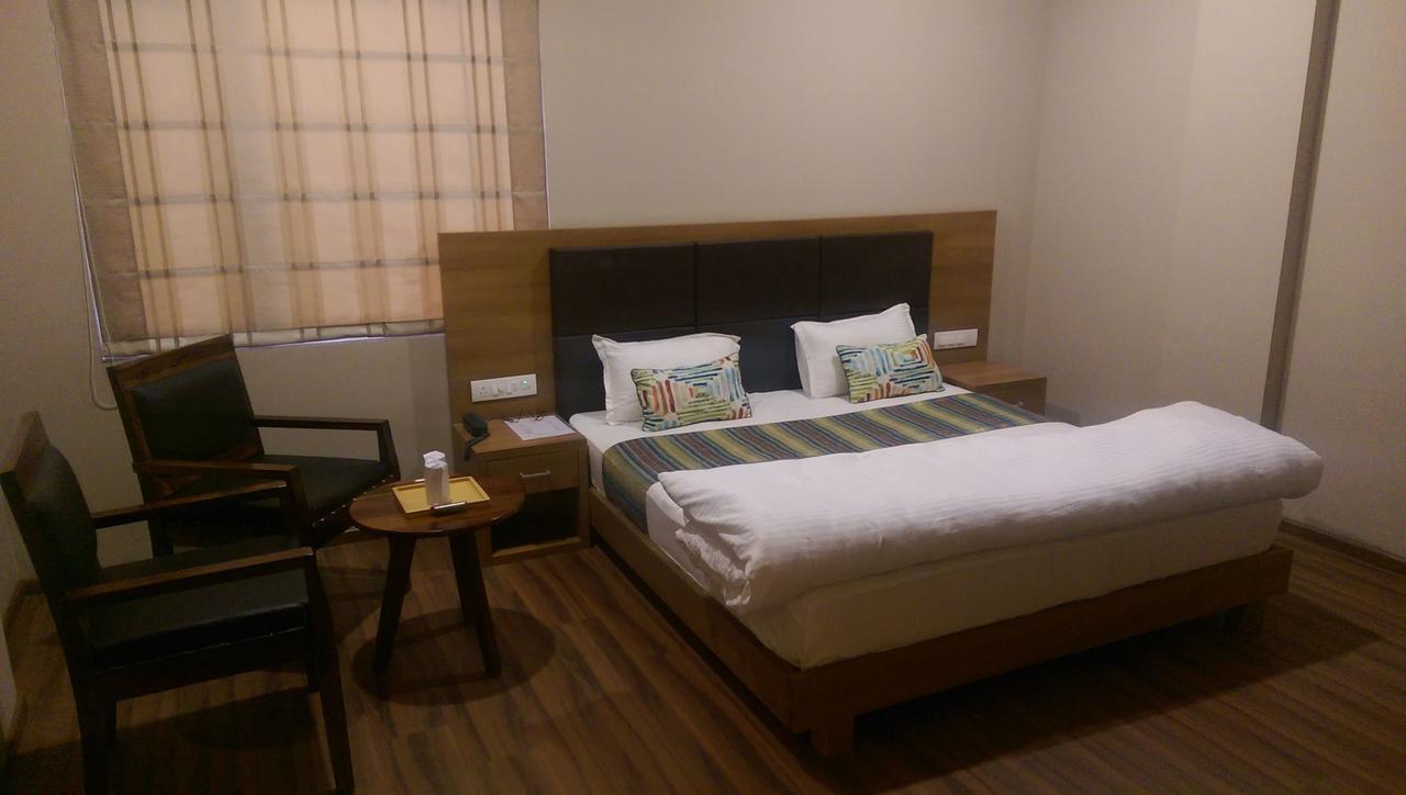 The Premier Hotel 科塔 外观 照片