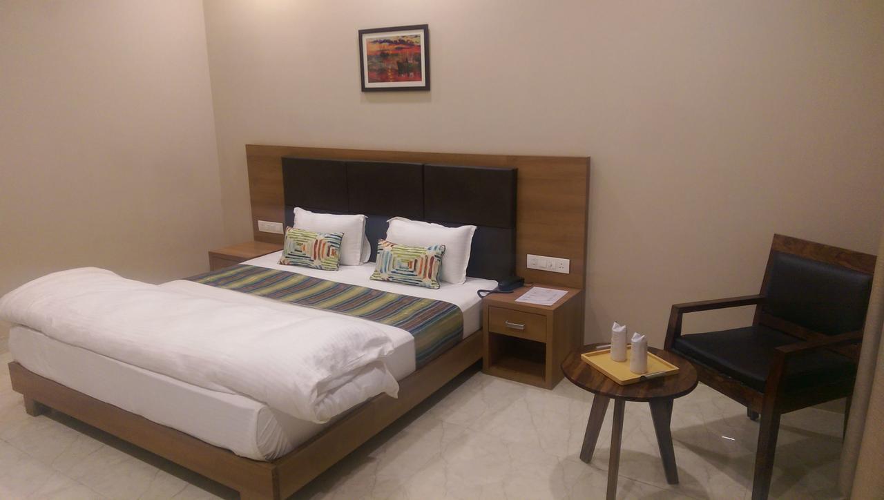 The Premier Hotel 科塔 外观 照片